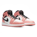 ⁦Air Jordan 1 Mid GS Pink Quartz DK Smoke White⁩ – תמונה ⁦2⁩