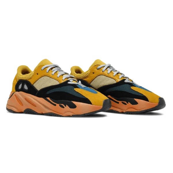 ⁦Adidas Yeezy Boost 700 Sun⁩ – תמונה ⁦2⁩