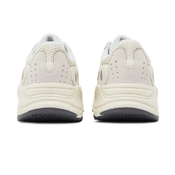 ⁦Adidas Yeezy Boost 700 Analog⁩ – תמונה ⁦3⁩