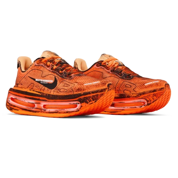 ⁦Nike Vomero Premium x Melitta Baumeister Total Orange Black⁩ – תמונה ⁦2⁩