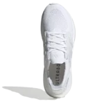⁦Adidas Ultraboost 5 Triple White⁩ – תמונה ⁦4⁩